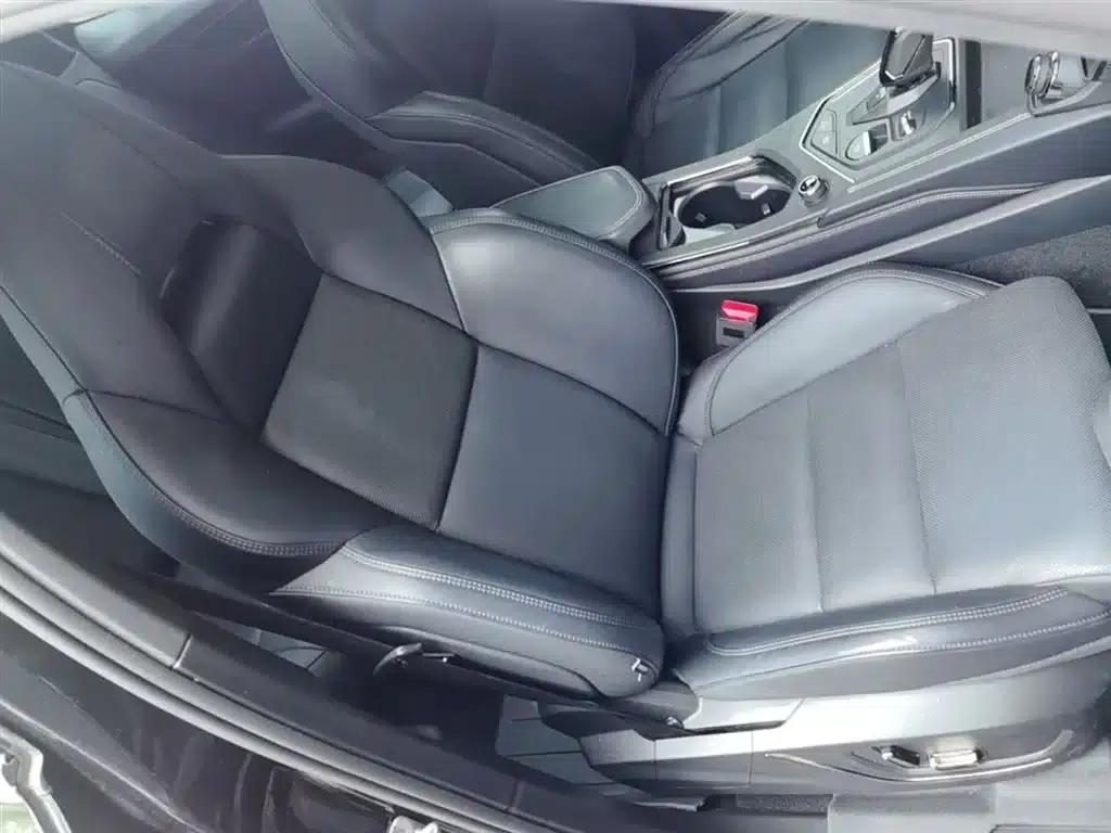 Lynk & Co 01 EM-P 2022 1.5TD PHEV Plus — миниатюра 25