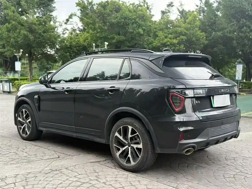 Lynk & Co 01 EM-P 2022 1.5TD PHEV Plus — миниатюра 5