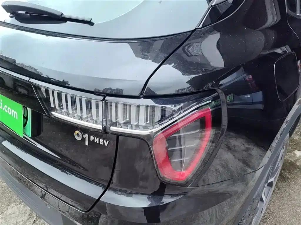 Lynk & Co 01 EM-P 2022 1.5TD PHEV Plus — миниатюра 8