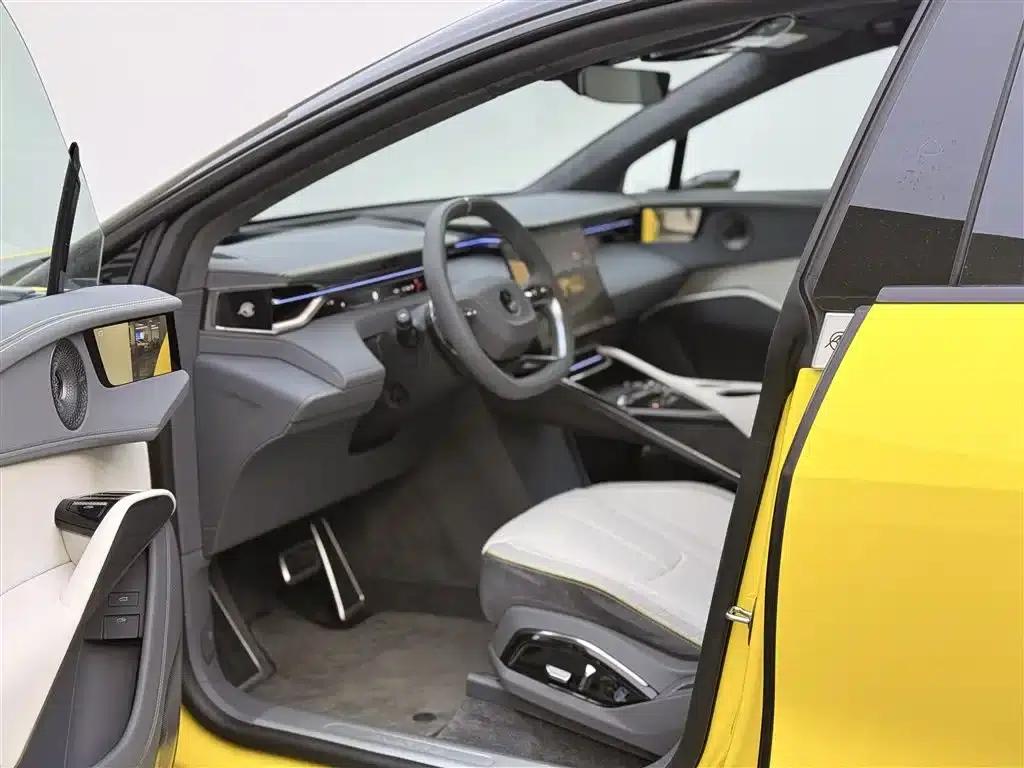 2025 ELETRE 600 Executive Edition — миниатюра 17