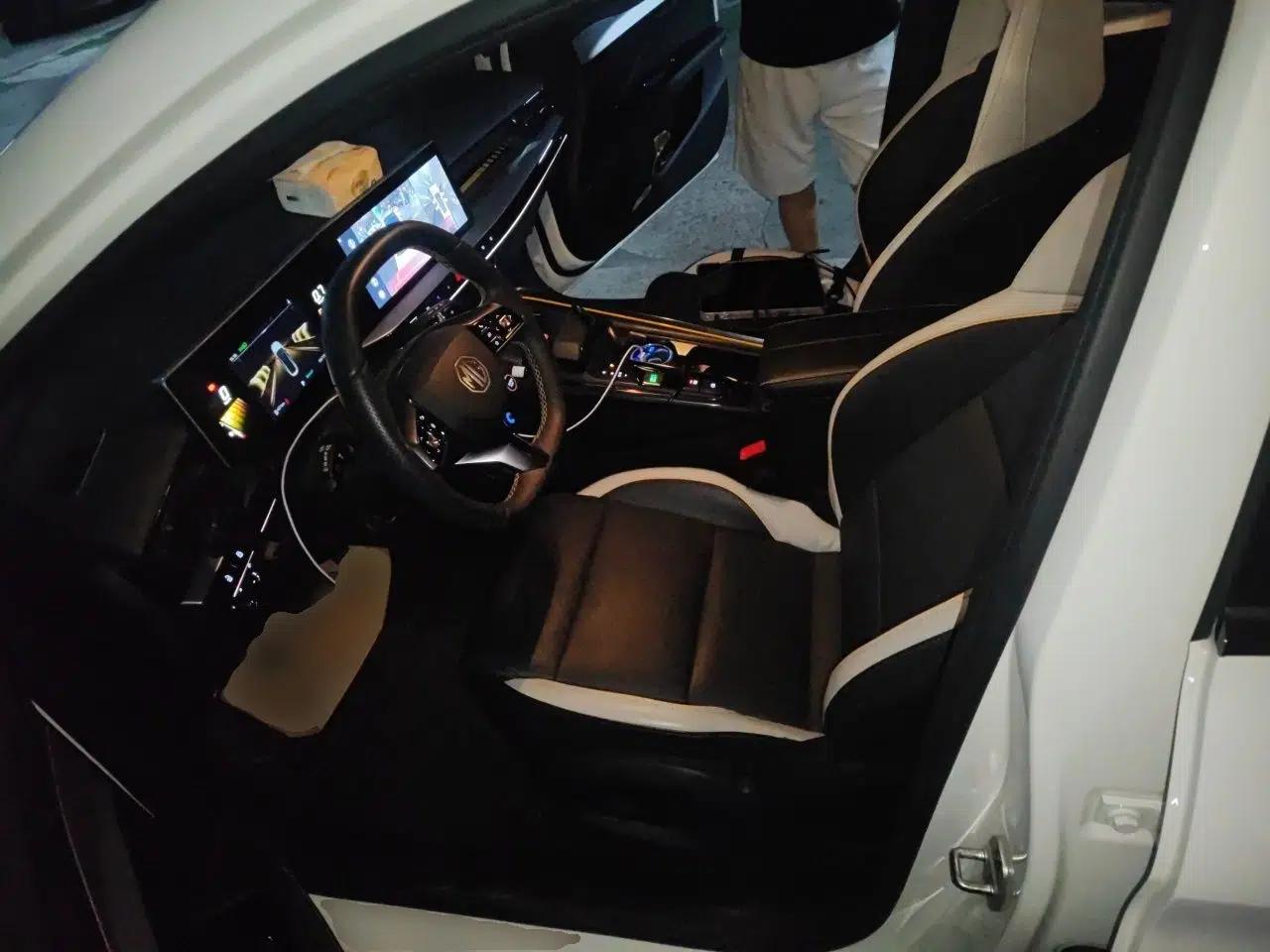 MG 5 Scorpio 2022 1.5T Trophy Sport Luxurious Edition — миниатюра 16