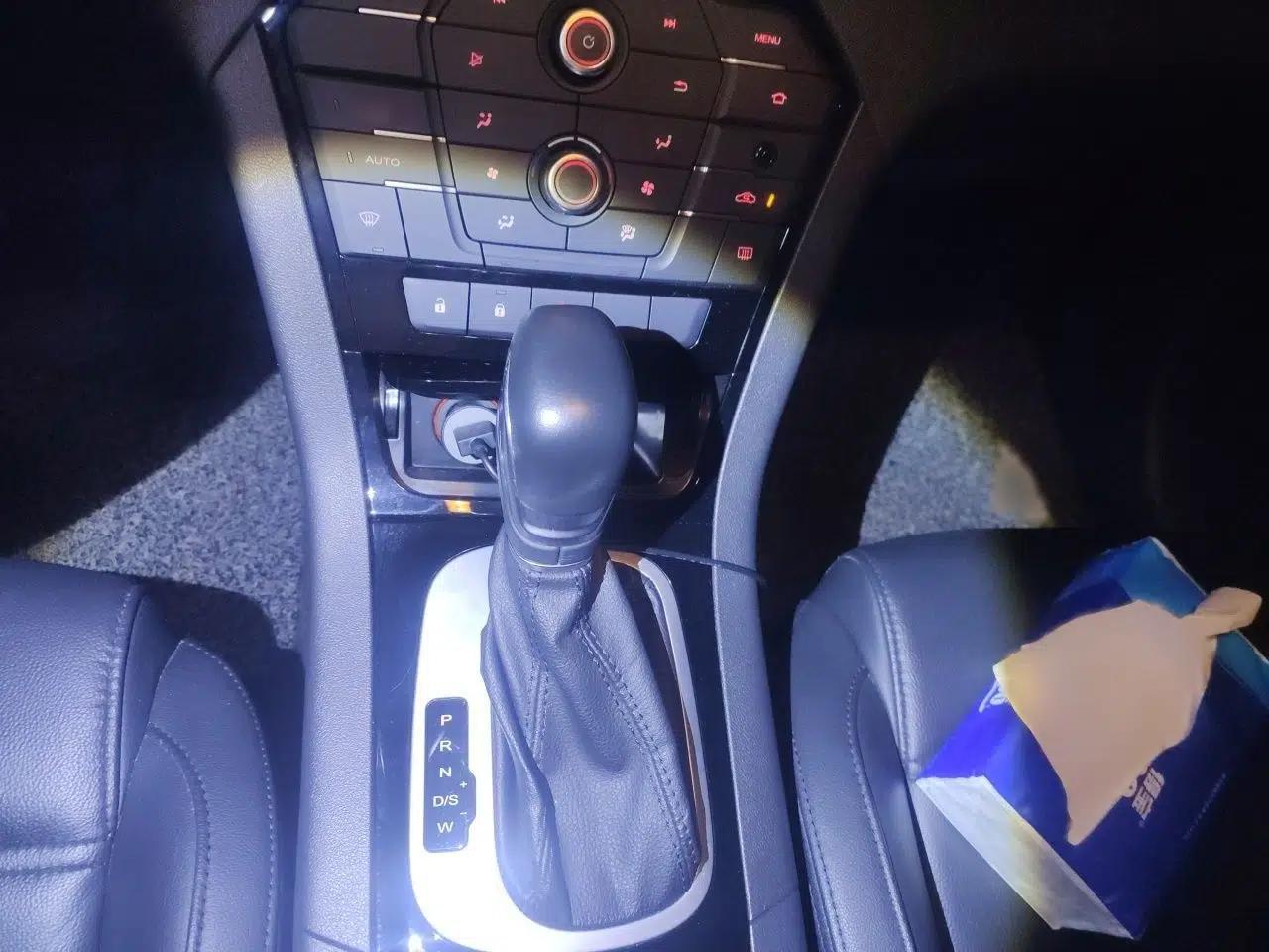MG GS 2016 1.5TGI TST Luxury Edition — миниатюра 13