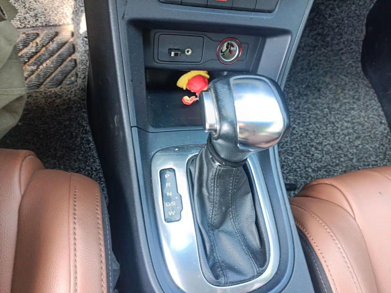 MG GT 2016 1.5T Automatic Value-Added Luxury Edition — миниатюра 15