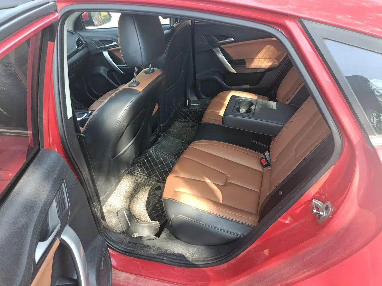 MG GT 2016 1.5T Automatic Value-Added Luxury Edition — миниатюра 18