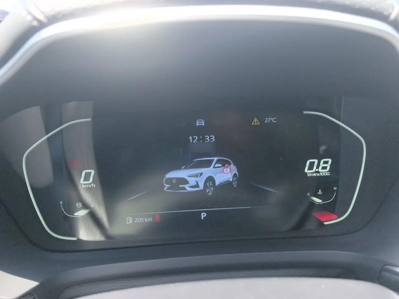 MG Pilot 2021 300TGI Automatic Two-Wheel Drive Fuel-Efficient Luxury Edition — миниатюра 10