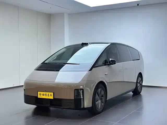 Li Auto MEGA 2024 Ultra