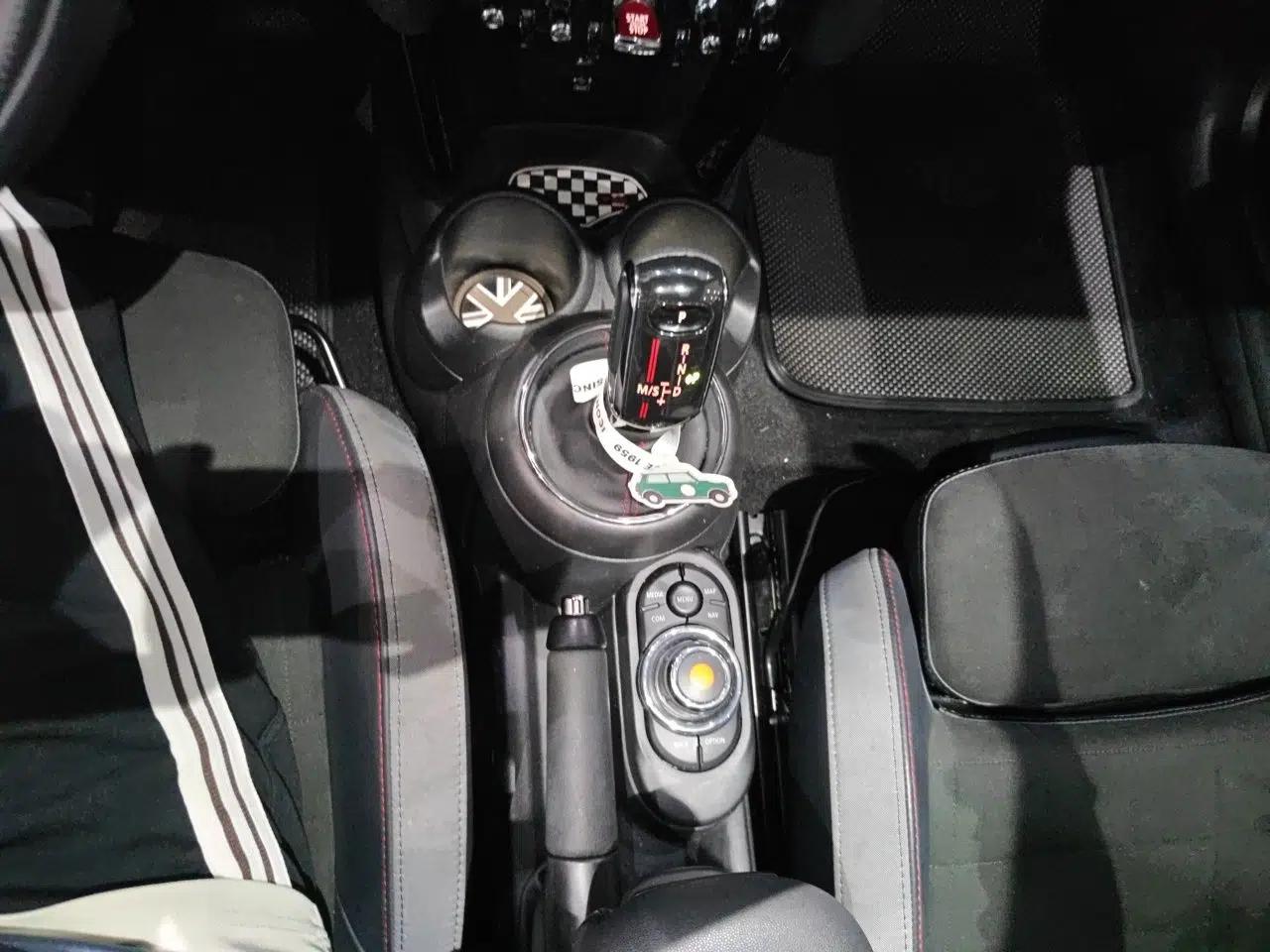 MINI JCW 2021 2.0T JOHN COOPER WORKS ALL-IN — миниатюра 15