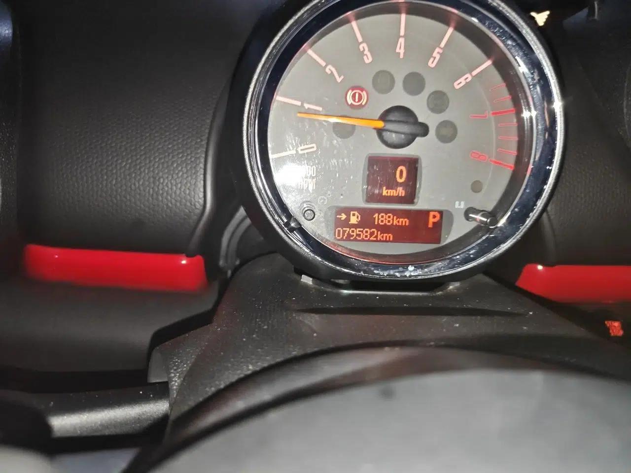 MINI JCM COUNTRYMAN 2014 1.6T JOHN COOPER WORKS ALL4 — миниатюра 13