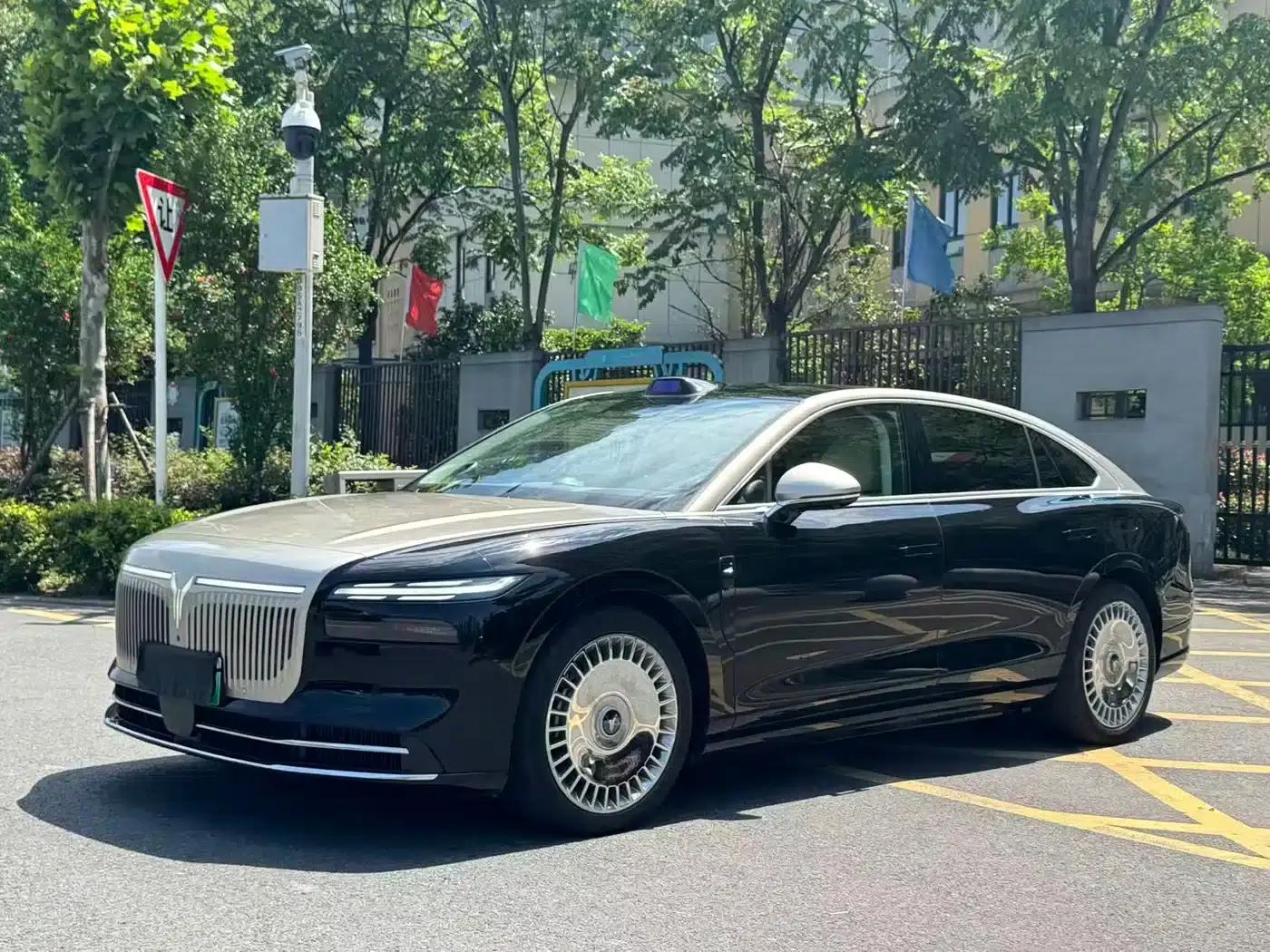 Voyah Chase Light L 2026 All-Wheel Drive Ultra — миниатюра 1
