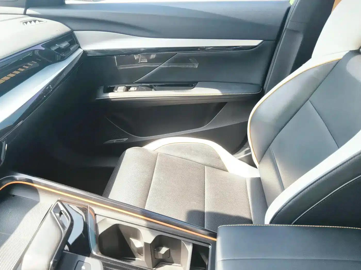 MG5 Scorpio 2022 1.5T Trophy Sport Luxury Edition — миниатюра 4