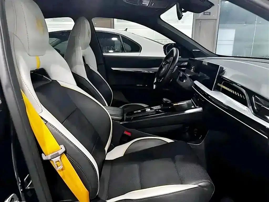 MG5 Scorpio 2022 1.5T Luxury Edition — миниатюра 4