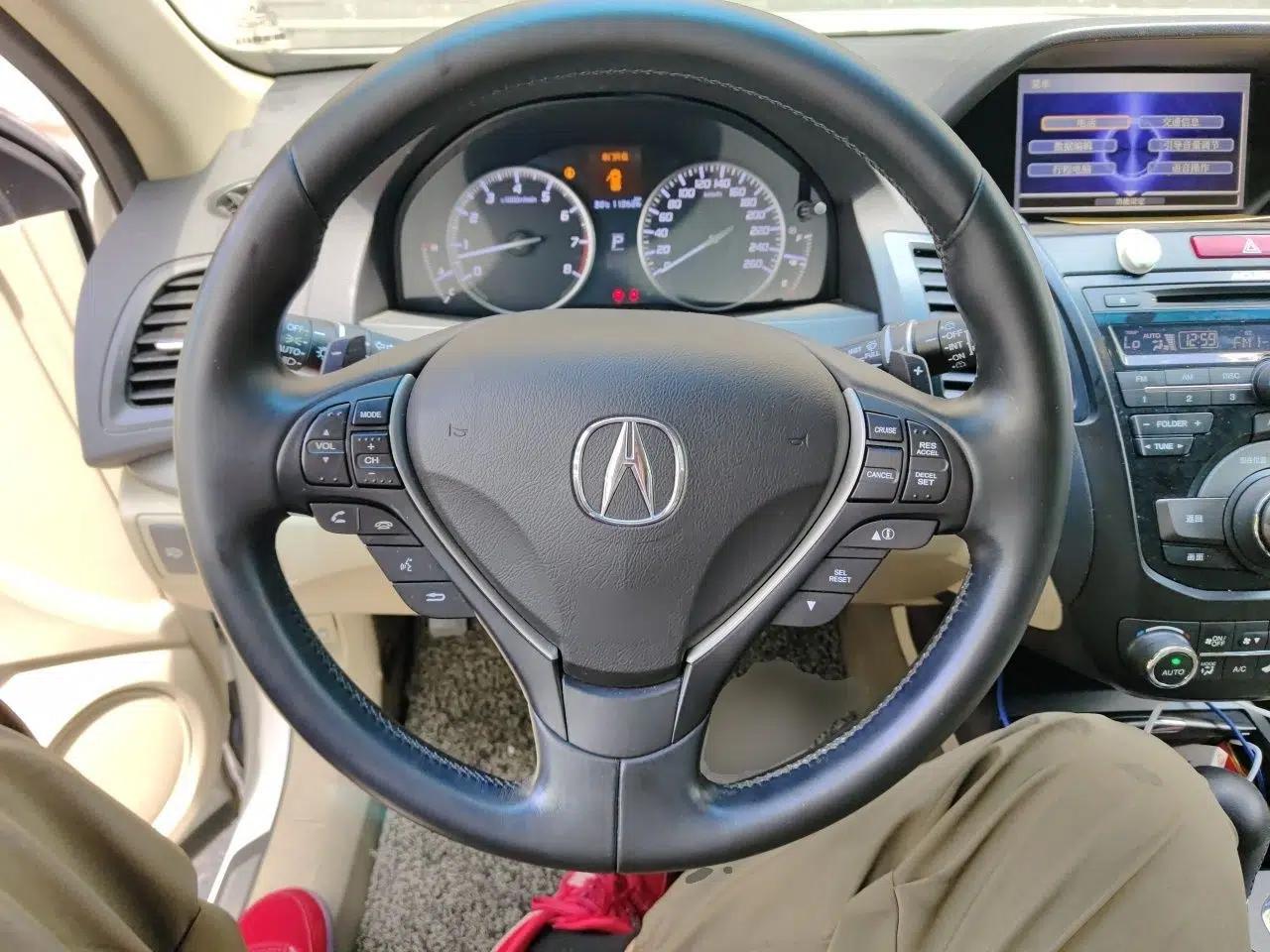 Acura RDX 2013 3.0L Two-Wheel Drive Elite Edition — миниатюра 11
