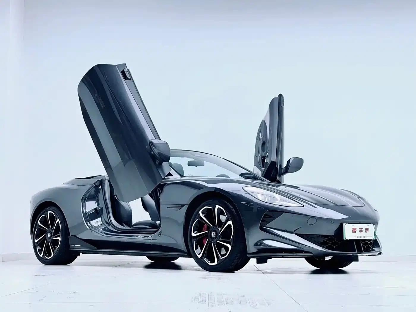 2024 MG Cyberster 520km Legendary AWD Edition — миниатюра 10