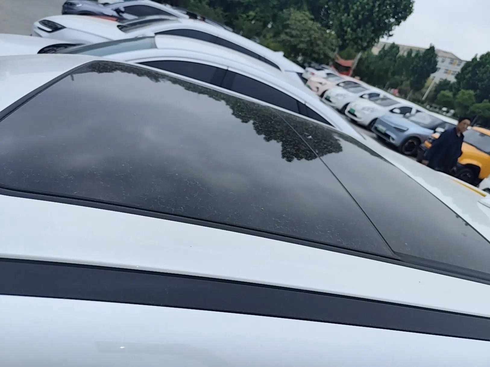 ORA Good Cat GT 2023 Mulan Edition 401 km Premium Version — миниатюра 11