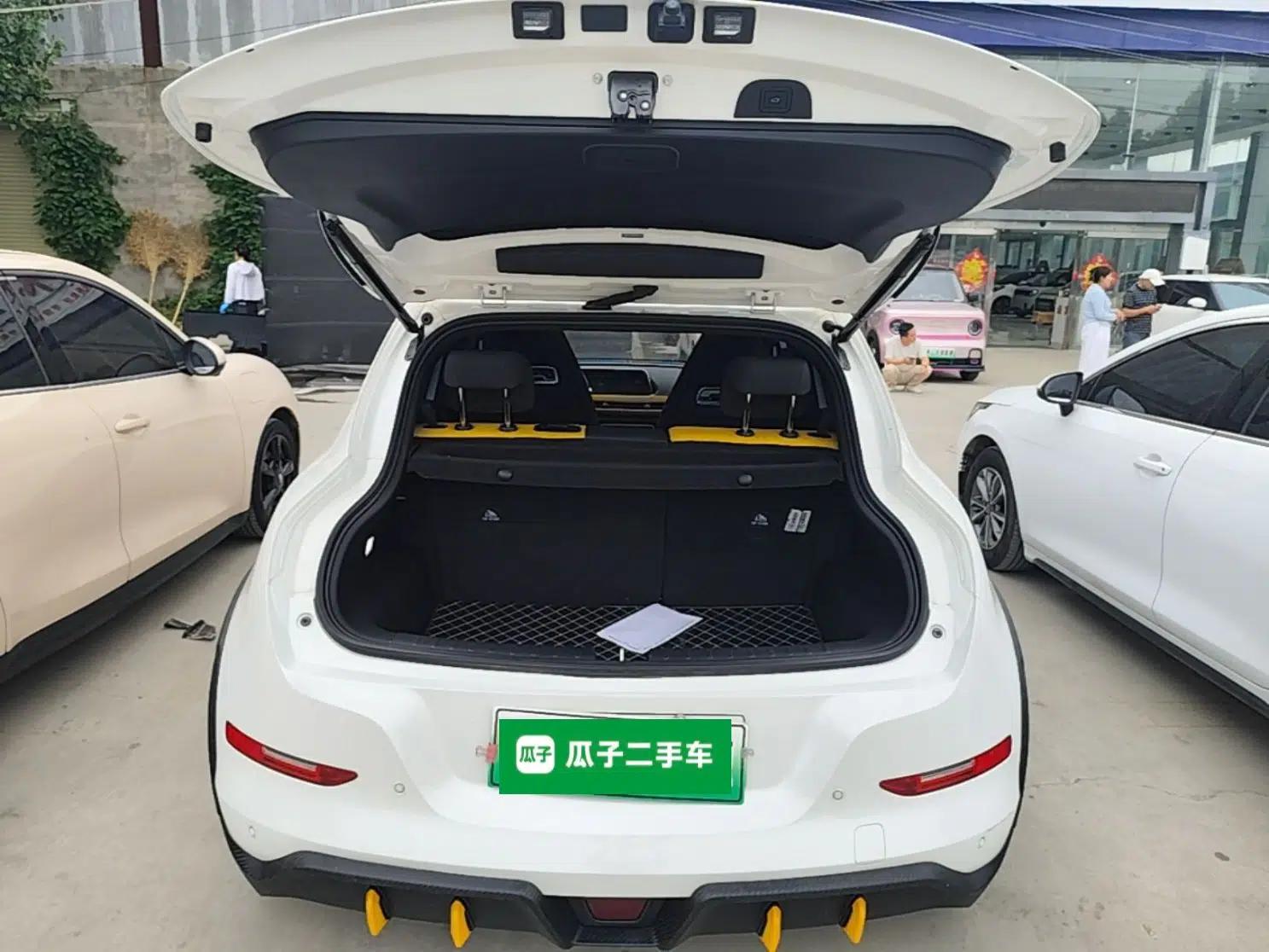 ORA Good Cat GT 2023 Mulan Edition 401 km Premium Version — миниатюра 22