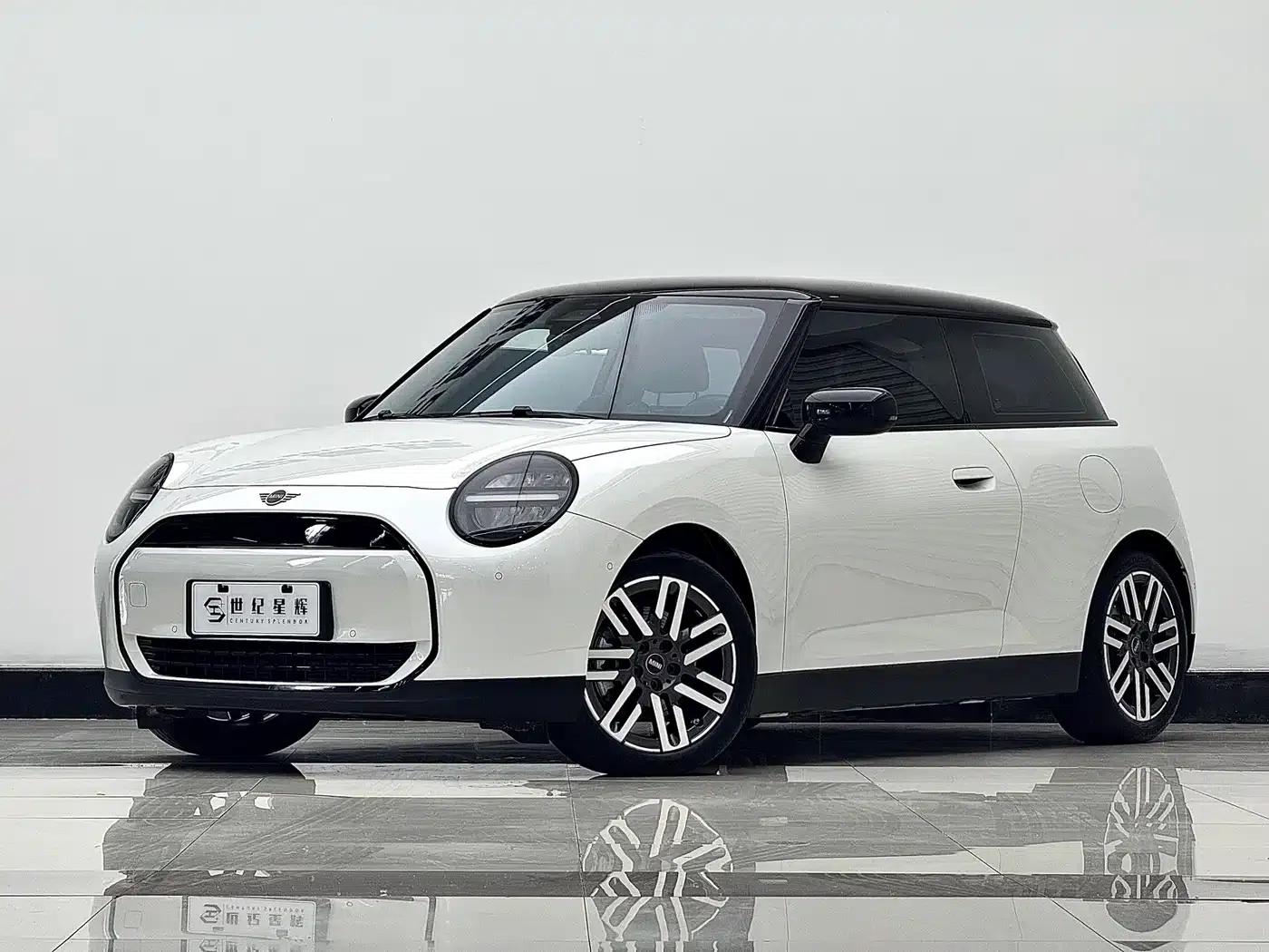 2025 Electric MINI Cooper (456km/h) - Cooper E Classic — миниатюра 2