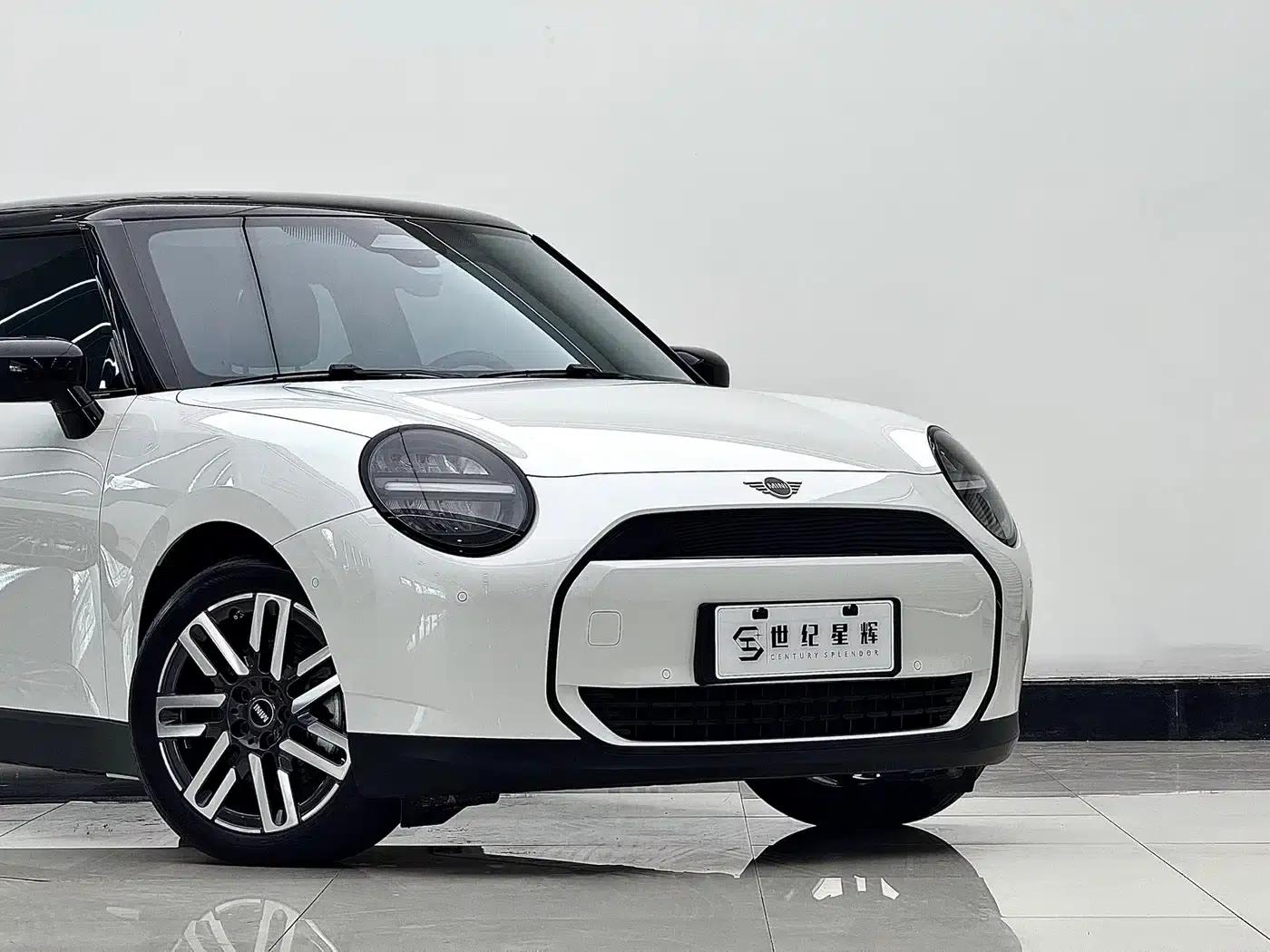 2025 Electric MINI Cooper (456km/h) - Cooper E Classic — миниатюра 12