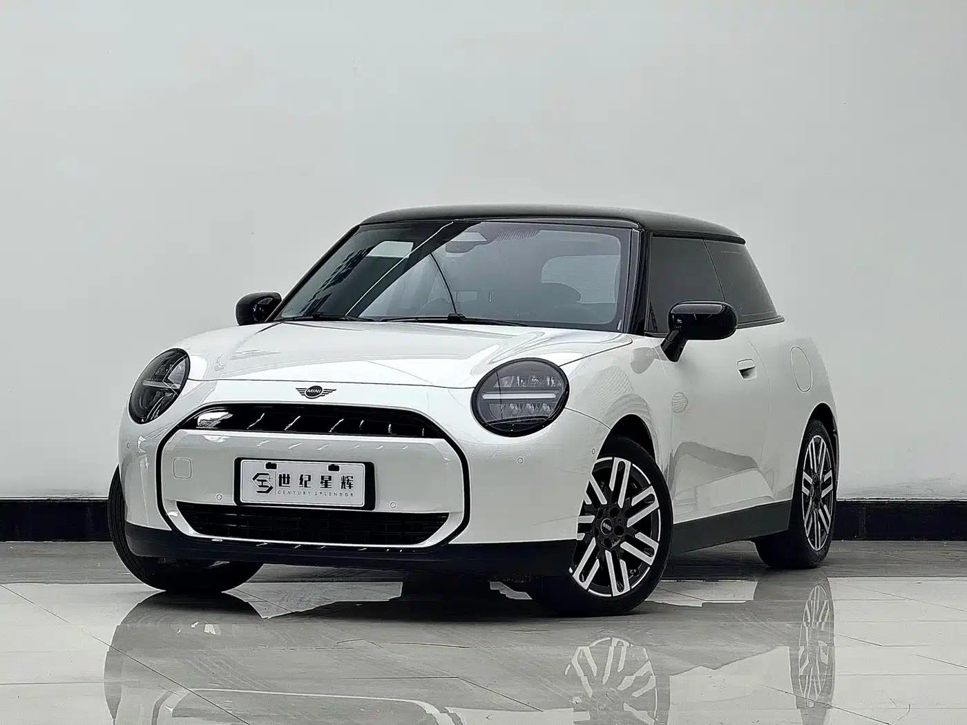2025 Electric MINI Cooper (456km/h) - Cooper E Classic — миниатюра 3