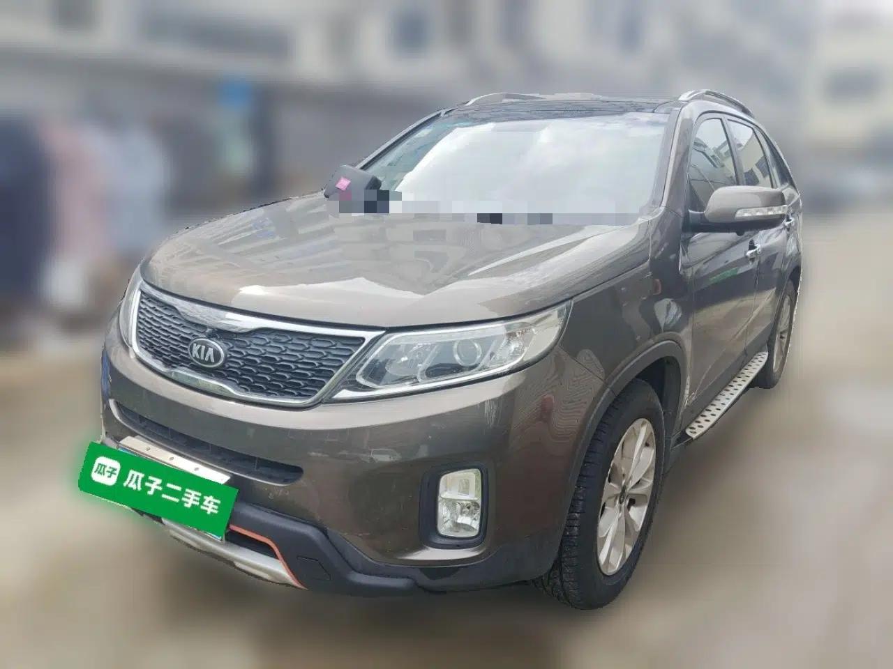 Kia Sorento 2013 2.4L 5-Seater Gasoline Luxury Version China IV Standard — миниатюра 1