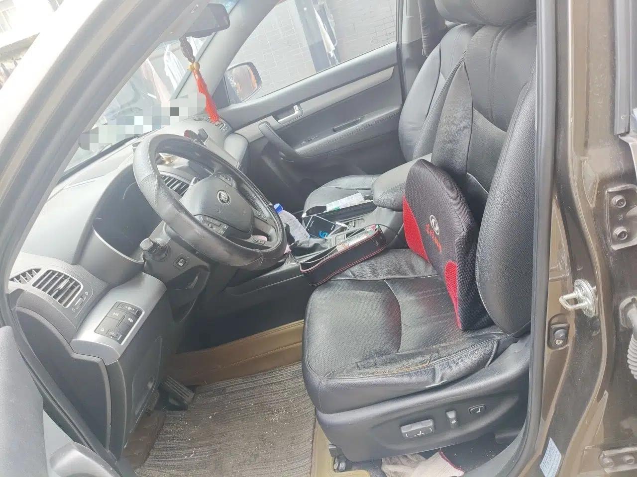 Kia Sorento 2013 2.4L 5-Seater Gasoline Luxury Version China IV Standard — миниатюра 16