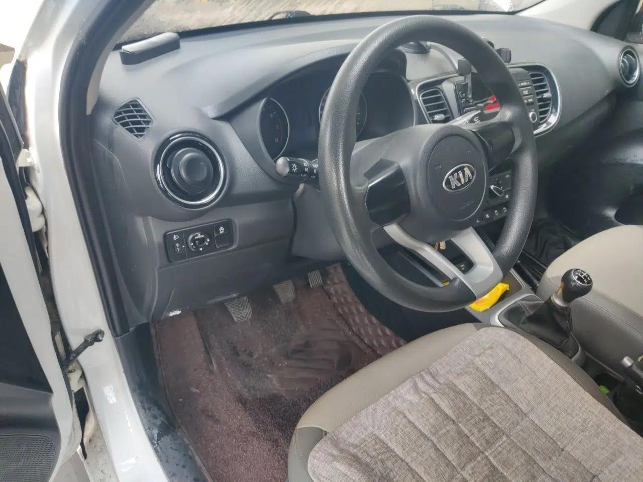 Kia Pegas 2017 1.4L Manual Value Edition — миниатюра 17