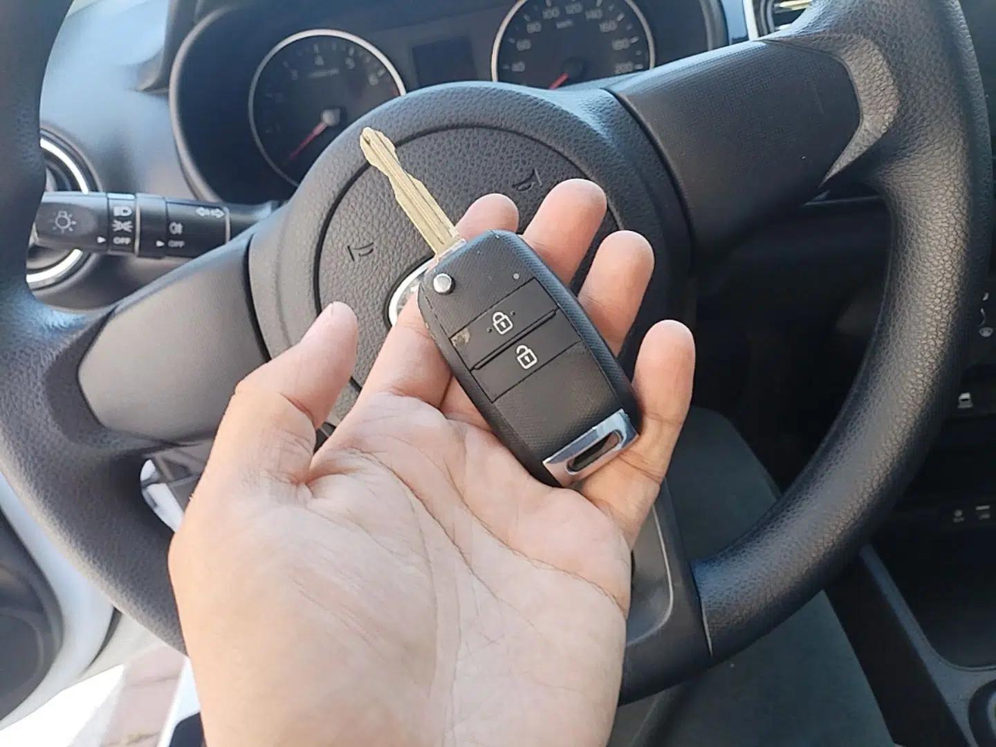 Kia Pegas 2017 1.4L Manual Fashion Edition Smart — миниатюра 22