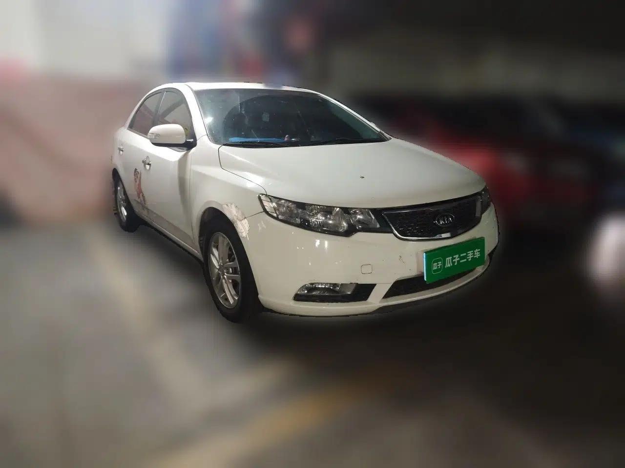 Kia Forte 2011 1.6L AT Premium — миниатюра 3