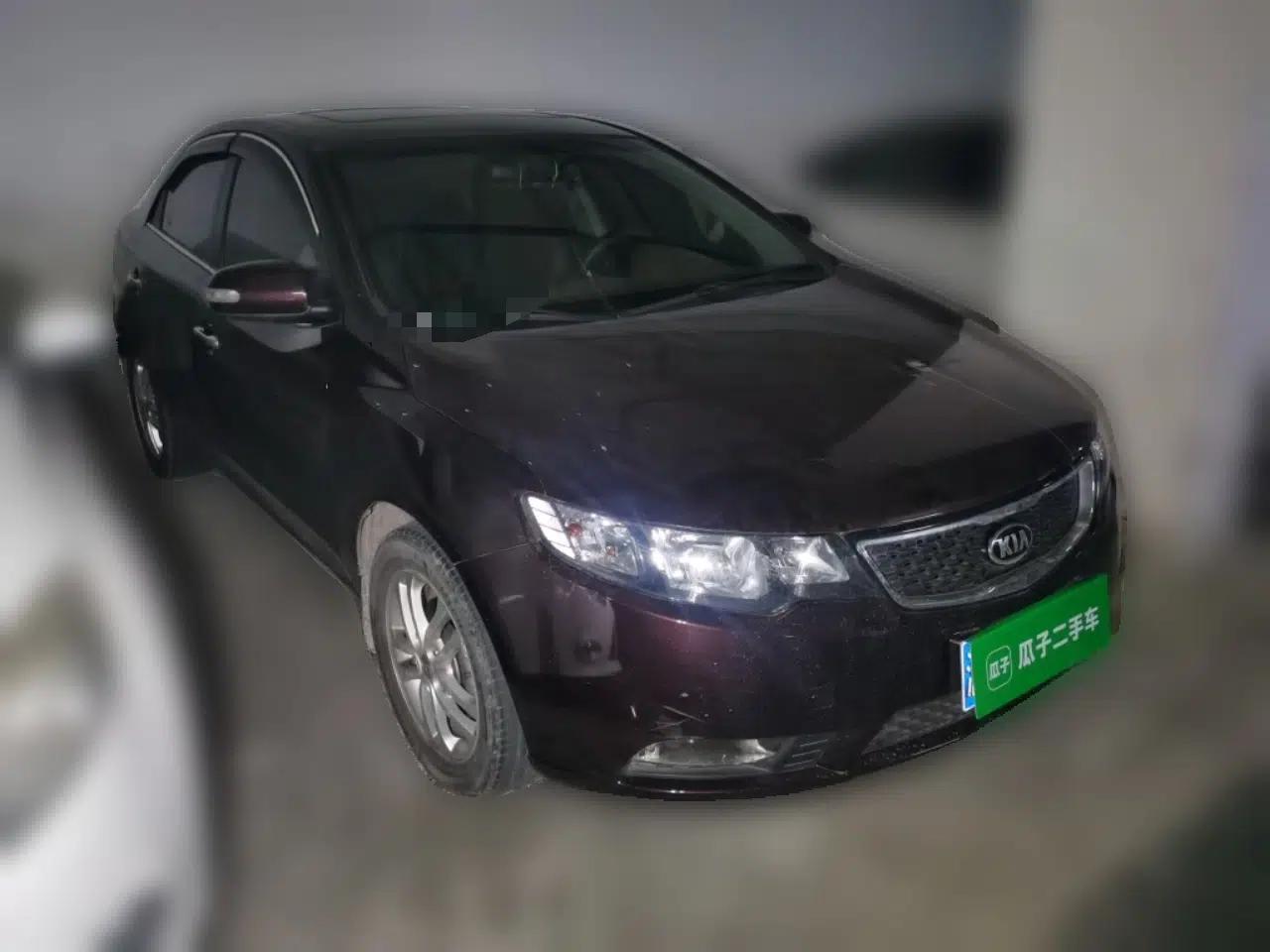 Kia Forte 2012 1.6L AT Premium Commemorative Edition — миниатюра 3