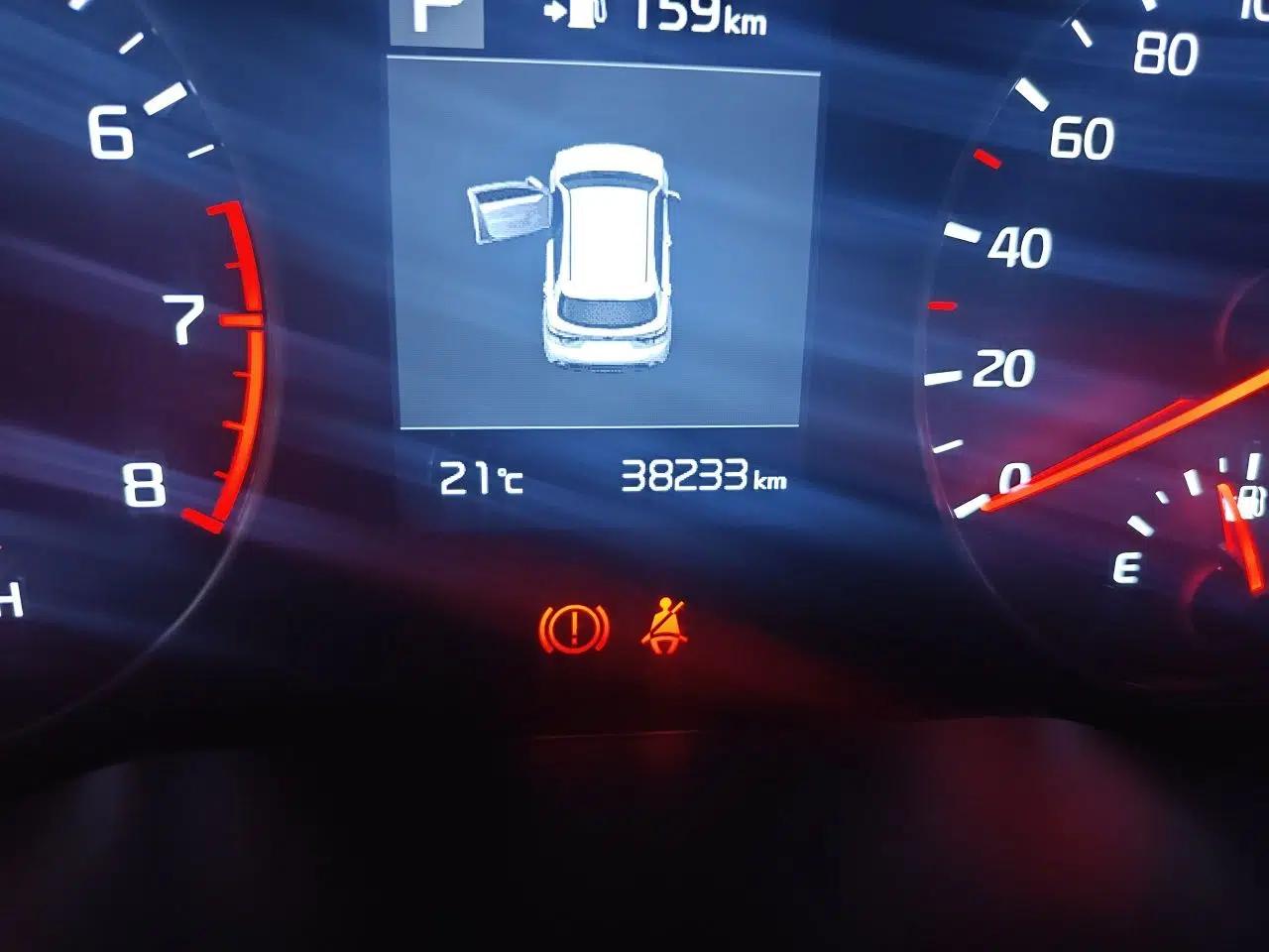 Kia KX Cross 2017 1.4L AT GLS — миниатюра 13