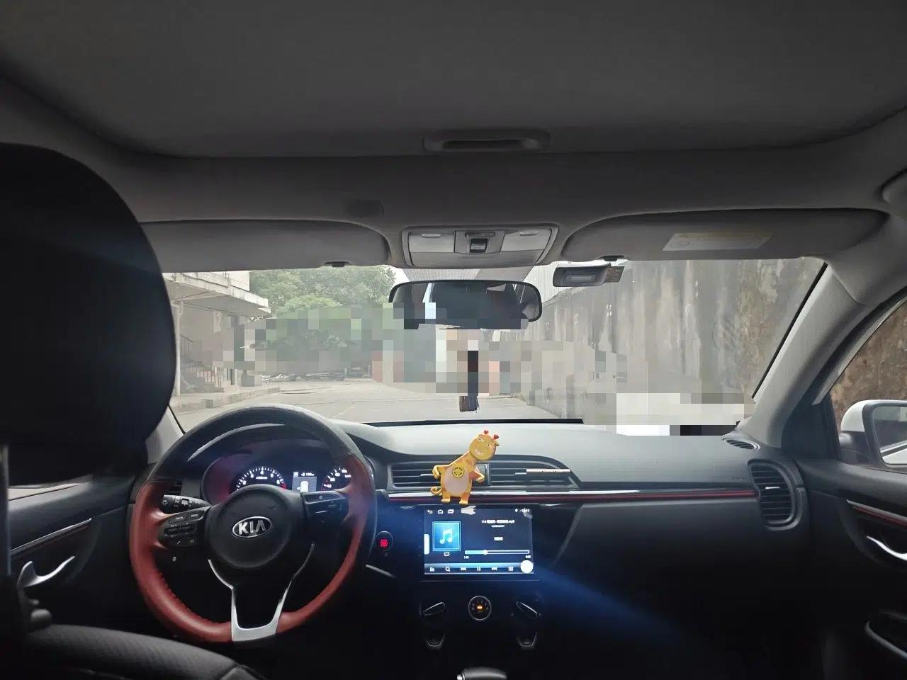 Kia KX Cross 2017 1.4L AT GLS — миниатюра 19