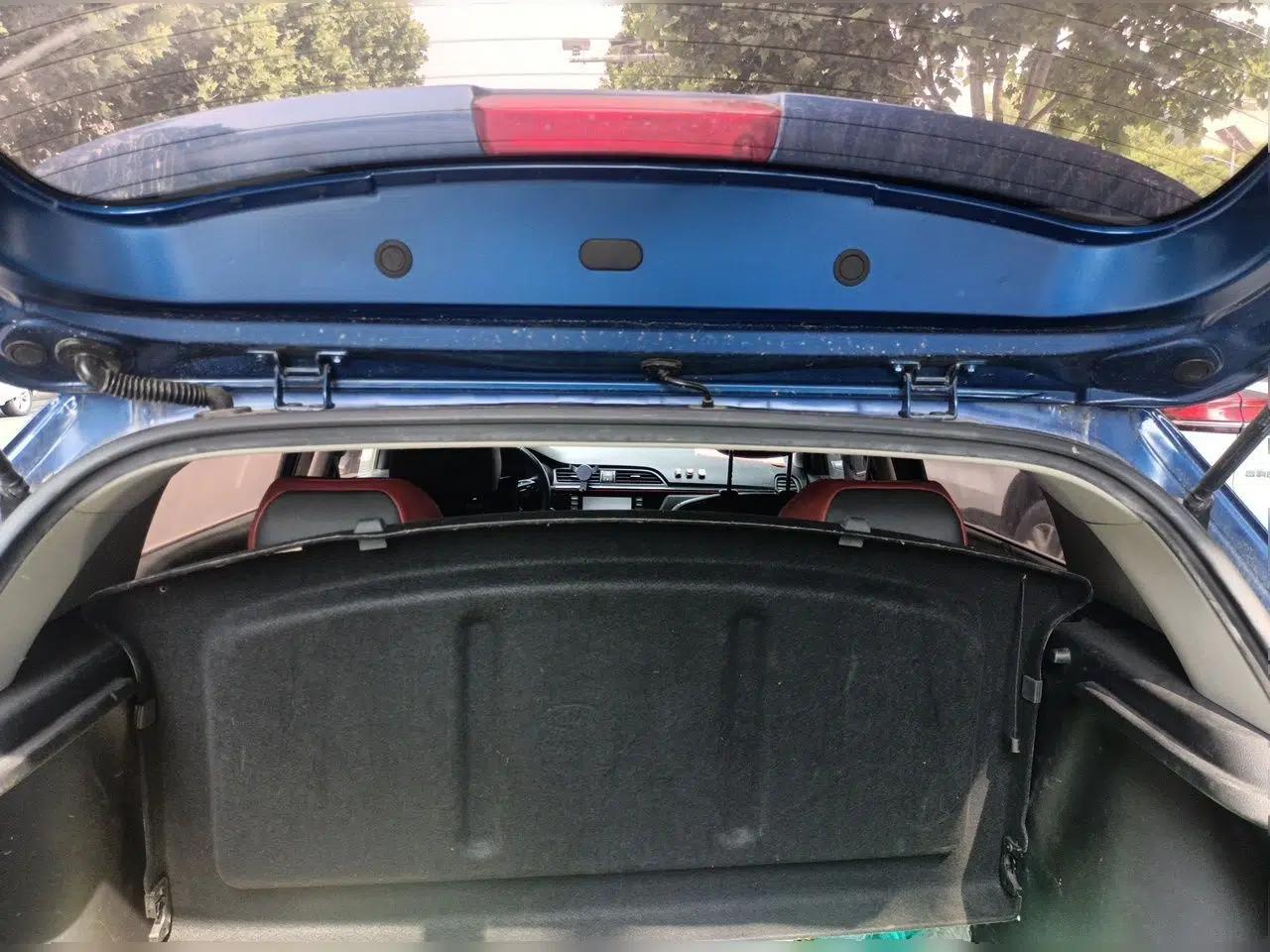 Kia KX Cross 2018 1.6L Automatic Dynamic Sunroof Version — миниатюра 20
