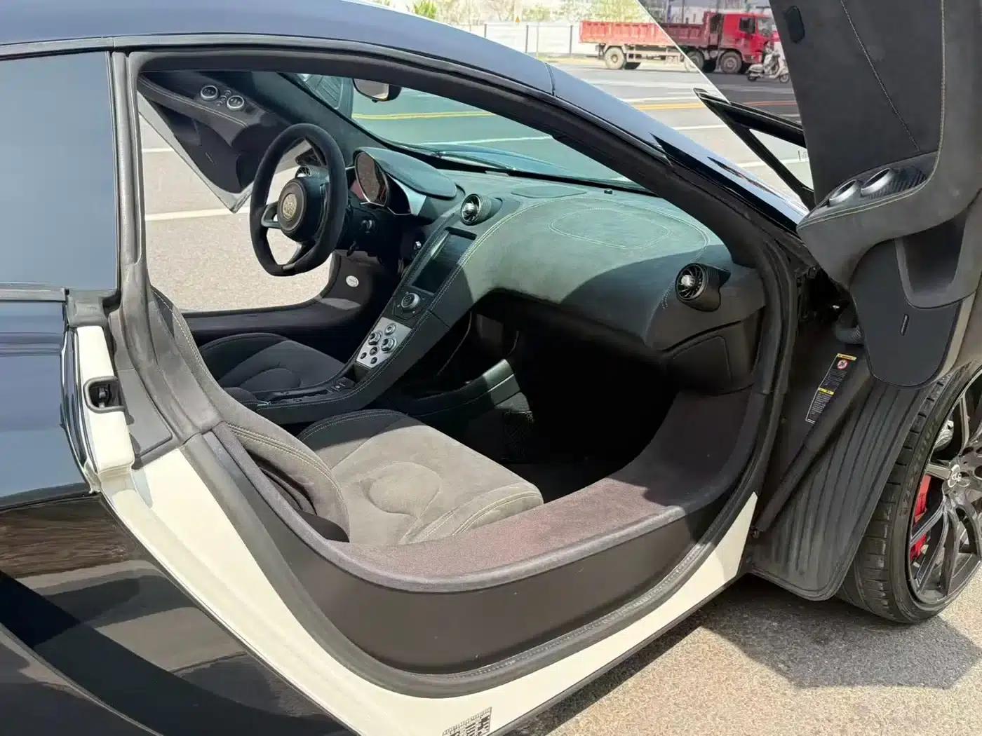 McLaren 12C 2013 3.8T Coupe — миниатюра 12