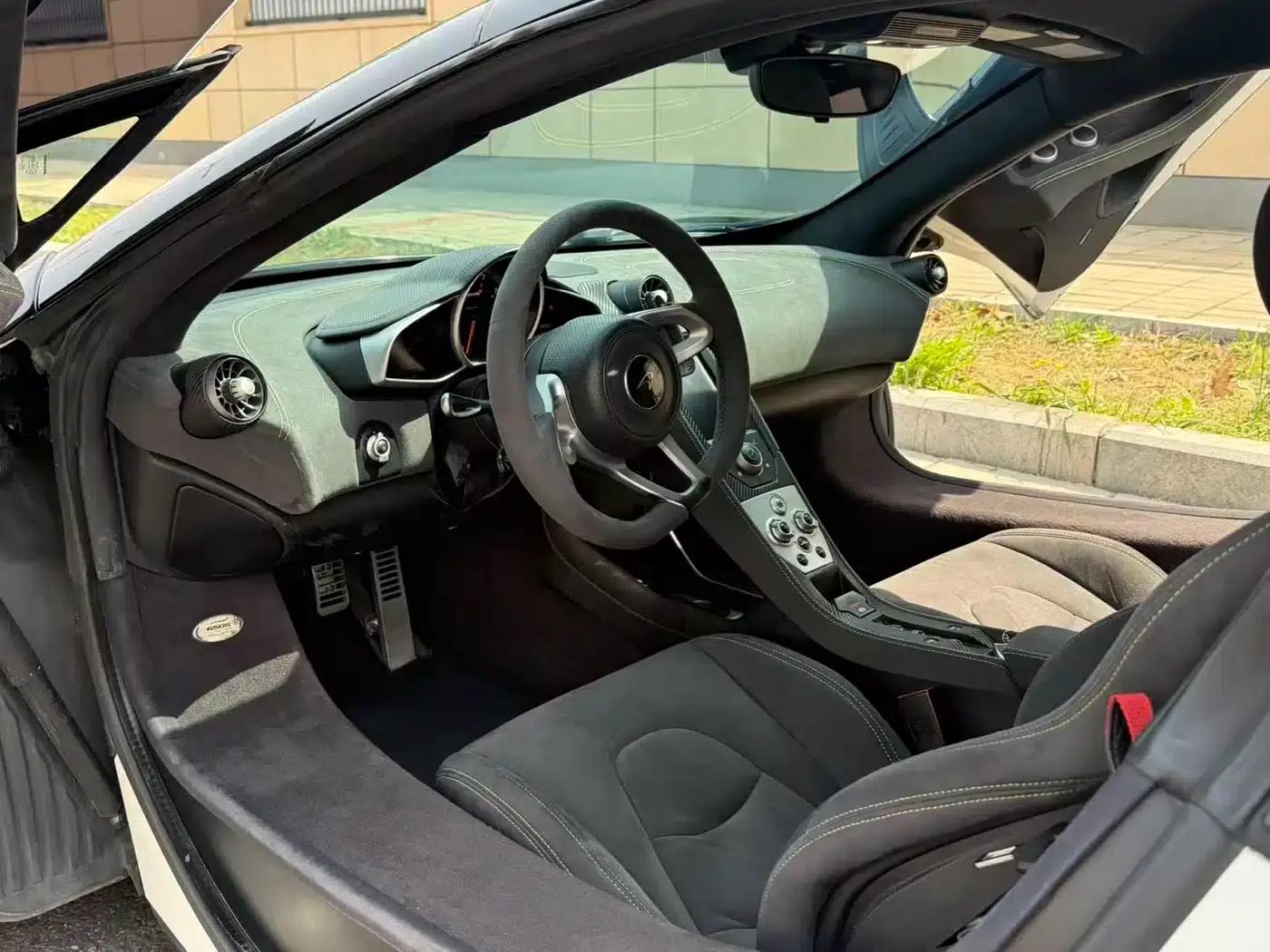 McLaren 12C 2013 3.8T Coupe — миниатюра 15