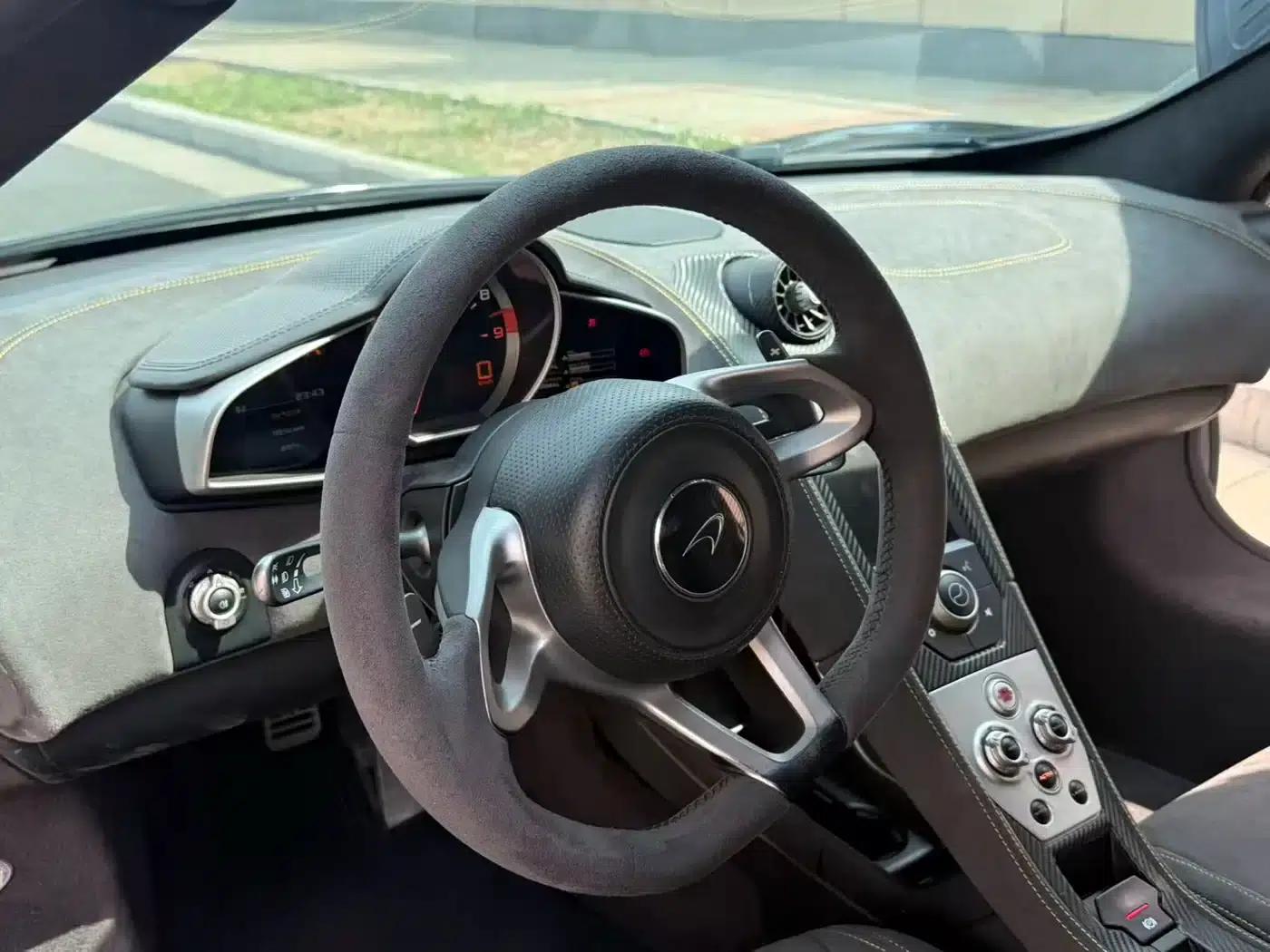 McLaren 12C 2013 3.8T Coupe — миниатюра 16