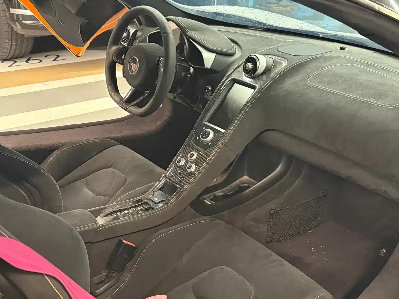 McLaren 12C 2013 3.8T SPIDER — миниатюра 6