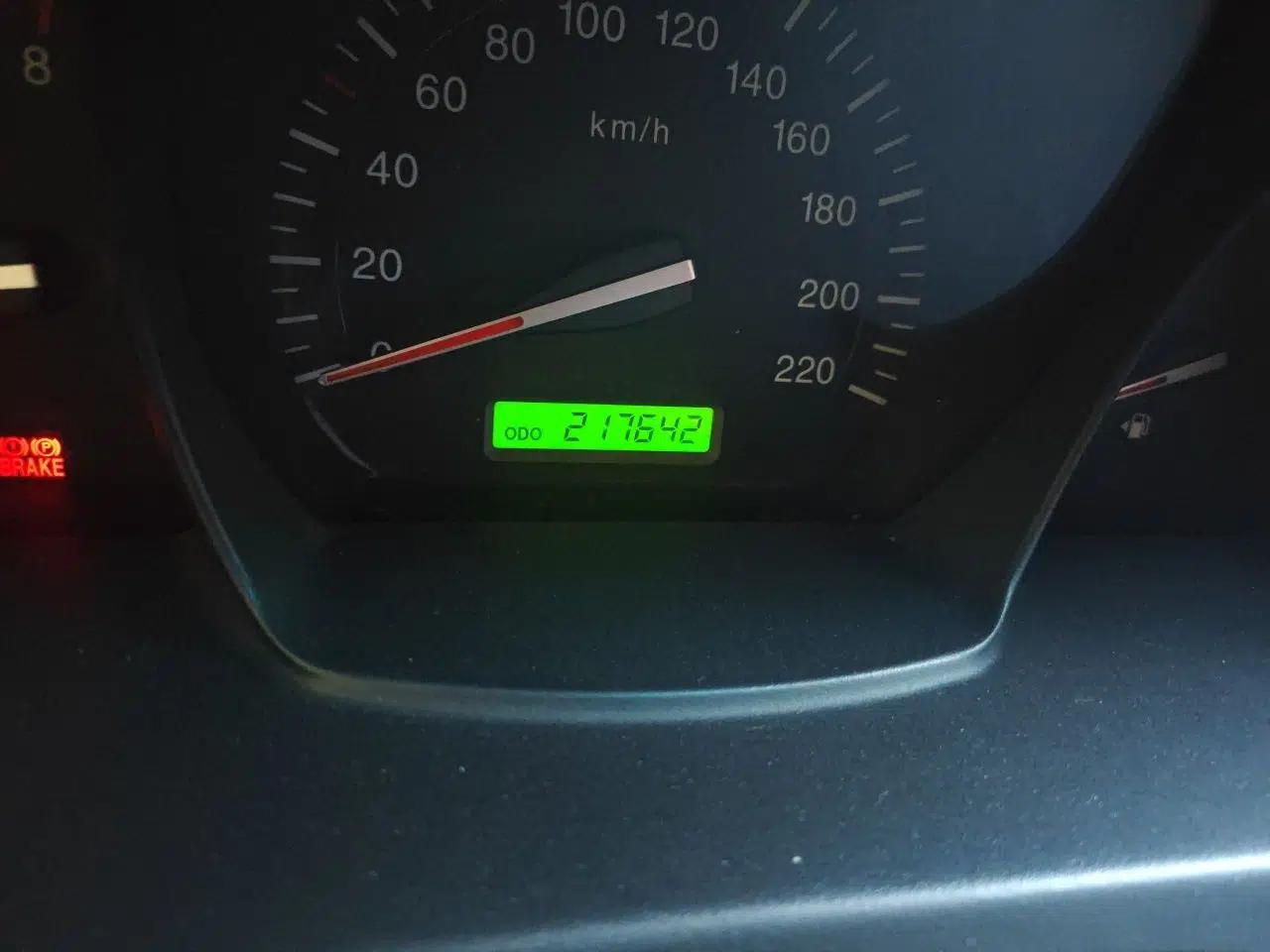 Kia Cerato 2010 1.6L MT GL — миниатюра 13