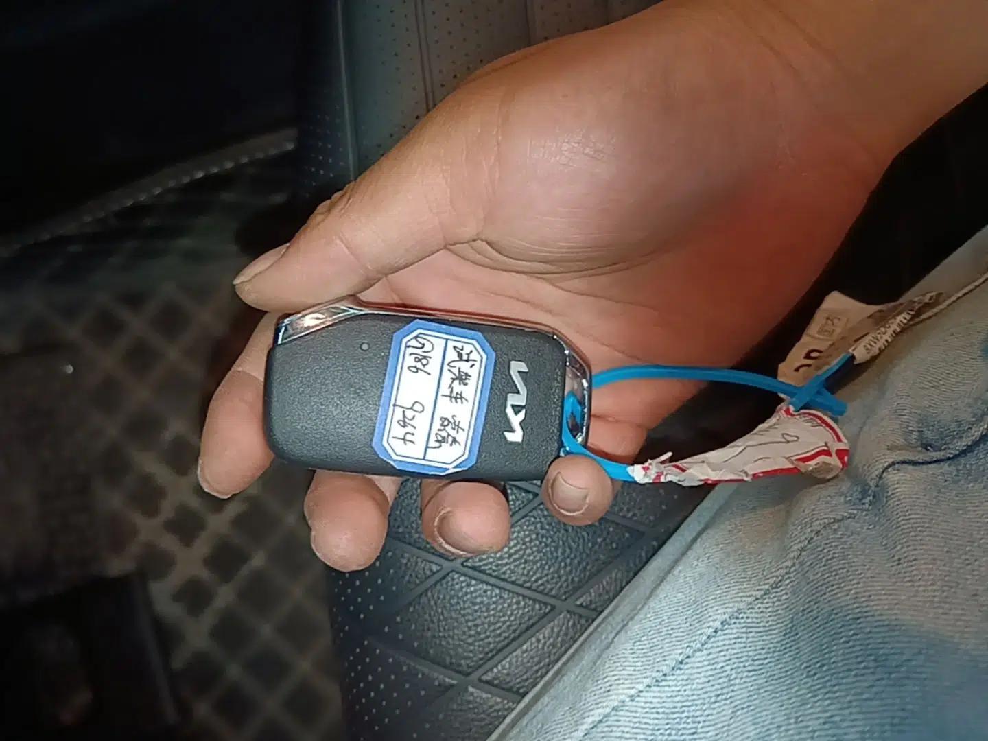 Kia Sonet 2024 1.5L Luxury Smart Edition — миниатюра 22