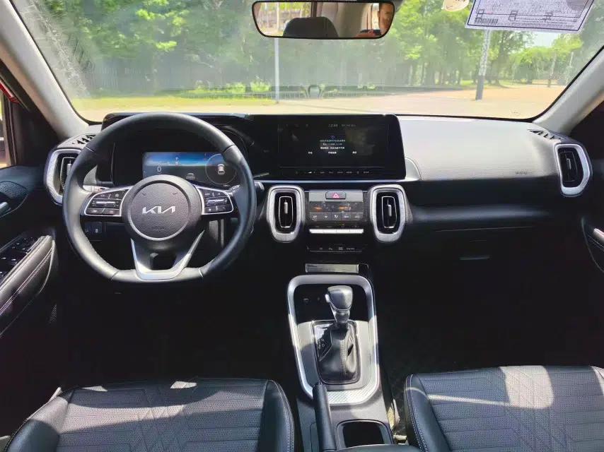 Kia Sonet 2024 1.5L Luxury Smart Edition — миниатюра 25