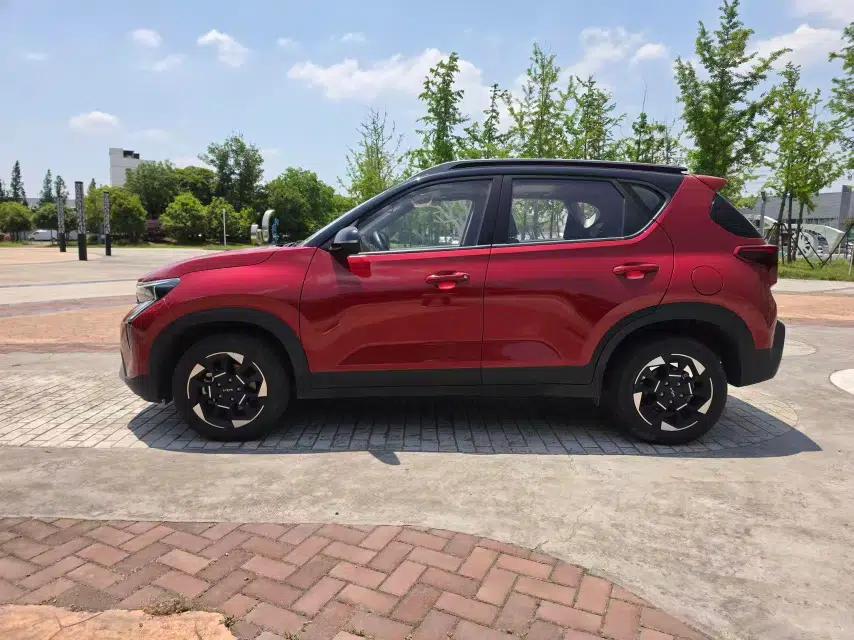 Kia Sonet 2024 1.5L Luxury Smart Edition — миниатюра 5