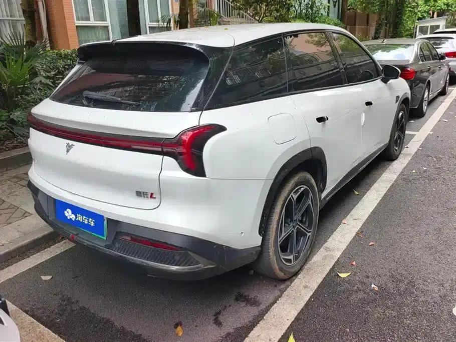 Nezha L 2024 Range Extended 220 Premium Edition — миниатюра 3