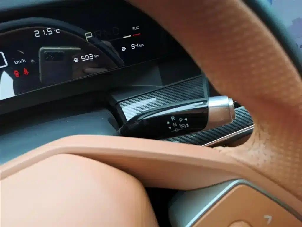 Nezha L 2024 Range Extender 310 Flash Charge Red Edition — миниатюра 14