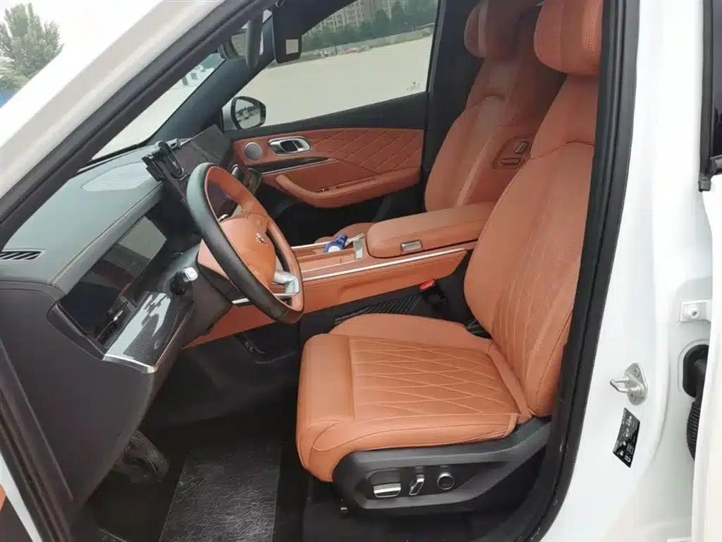 Nezha L 2024 Range Extender 310 Flash Charge Red Edition — миниатюра 15