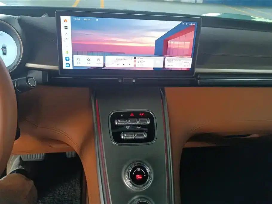 ORA Lightning Cat 2022 600km AWD High Performance Edition — миниатюра 13