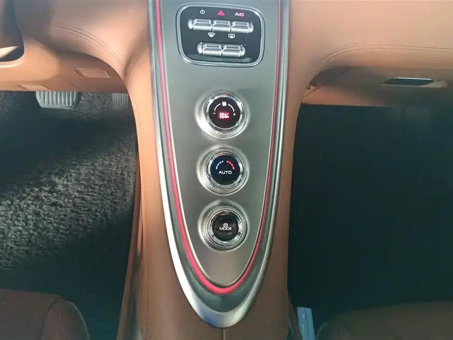 ORA Lightning Cat 2022 600km AWD High Performance Edition — миниатюра 16