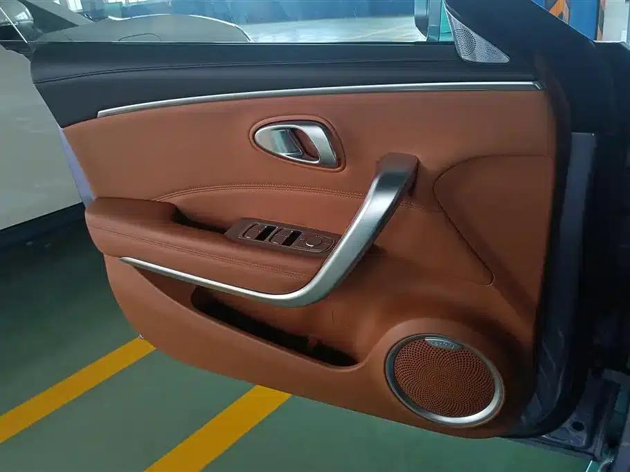 ORA Lightning Cat 2022 600km AWD High Performance Edition — миниатюра 7
