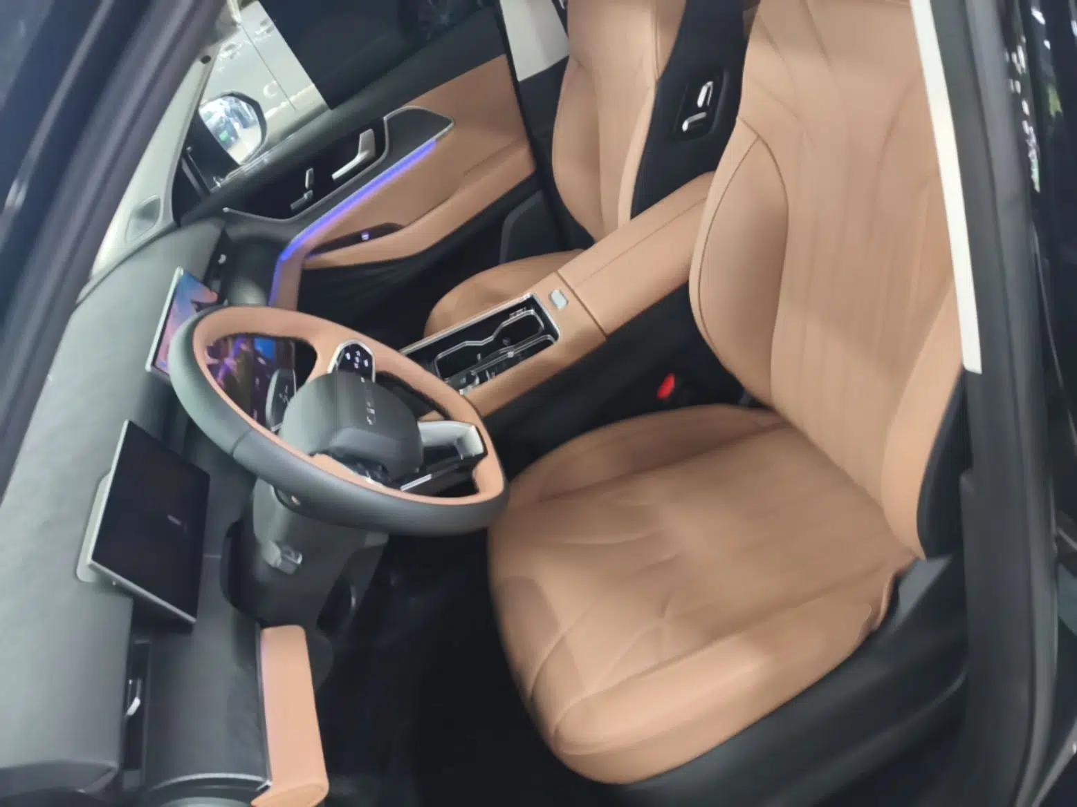 Chery Tiggo 8 L 2024 2.0T Two-Wheel Drive Luxury Edition 5 Seats — миниатюра 18