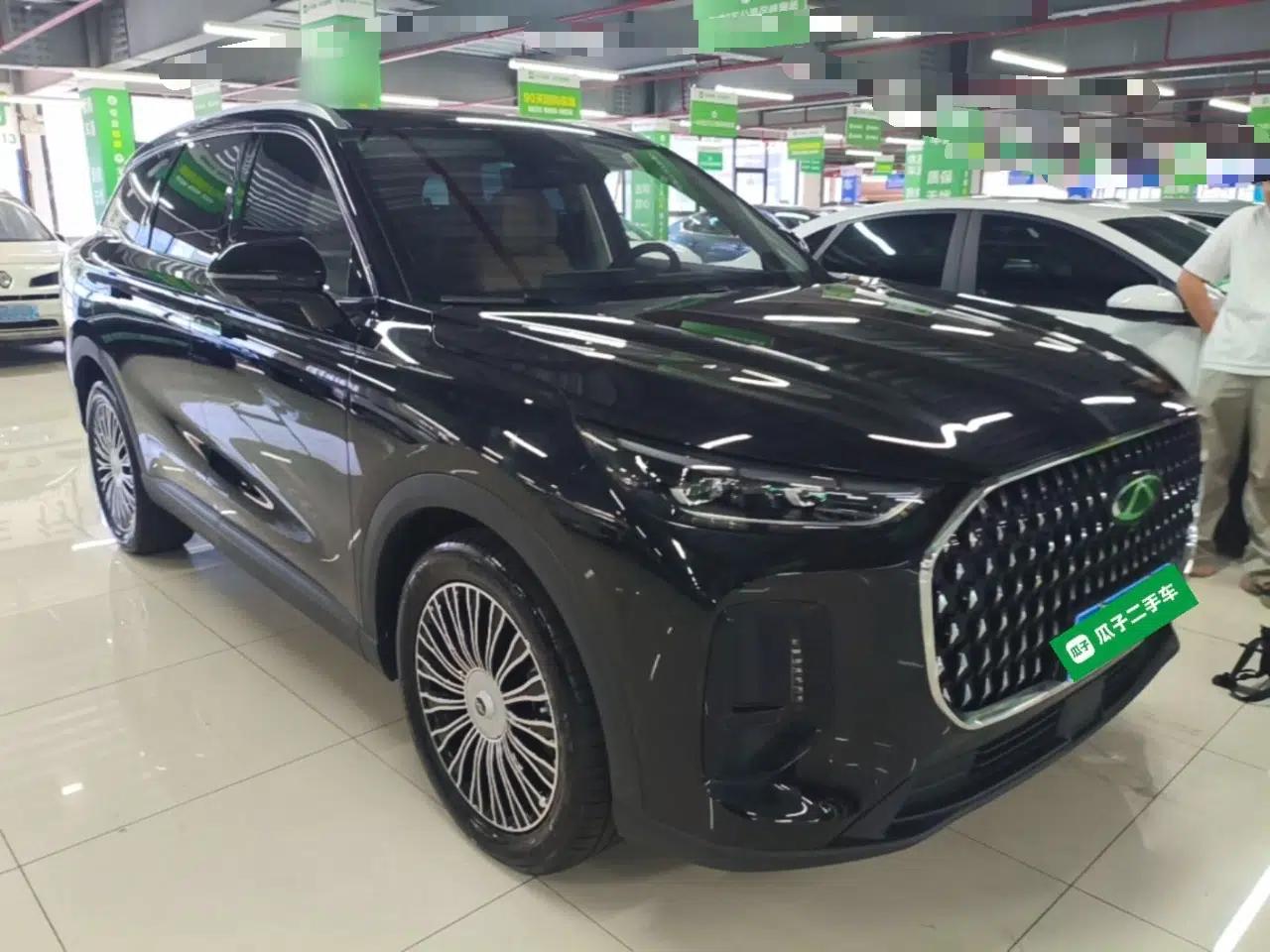 Chery Tiggo 8 L 2024 2.0T Two-Wheel Drive Luxury Edition 5 Seats — миниатюра 3