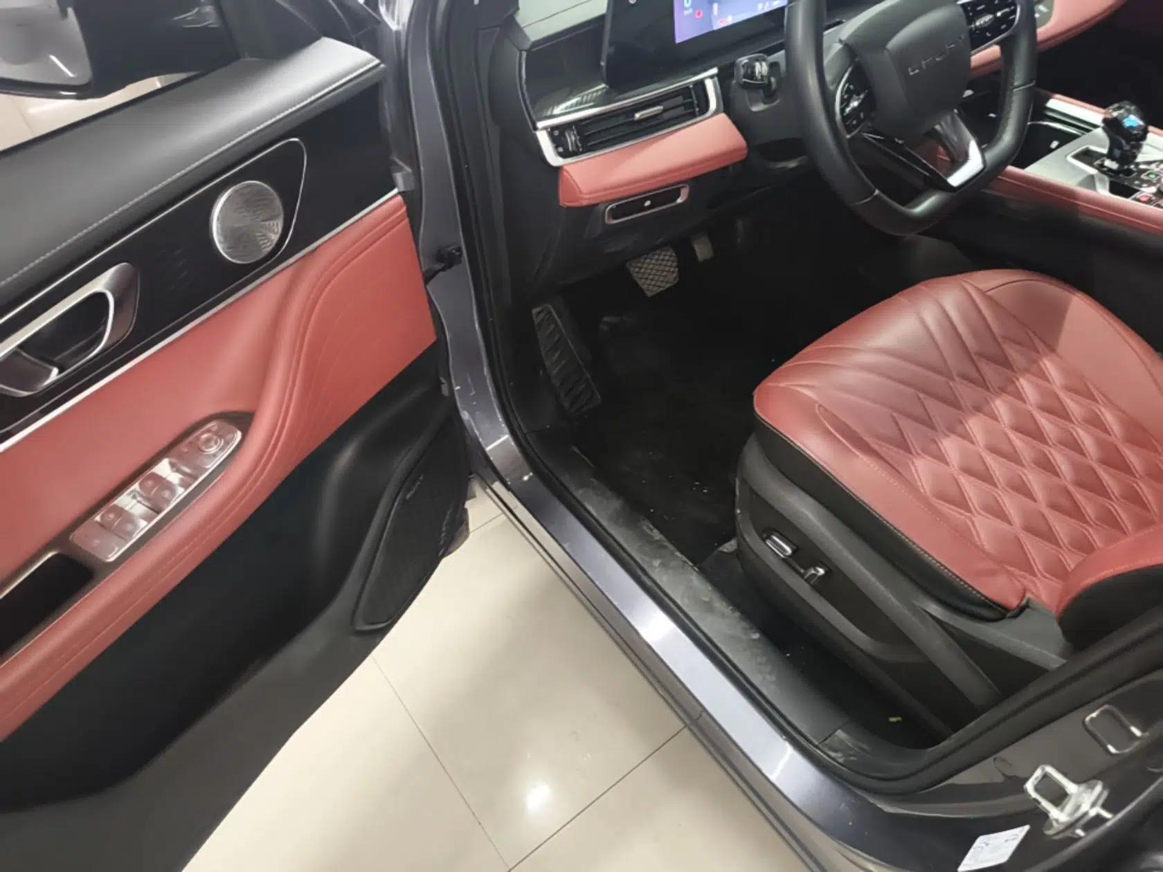 Chery Tiggo 7 PLUS 2023 Facelift 1.6 TGDI DCT Luxury Model — миниатюра 19