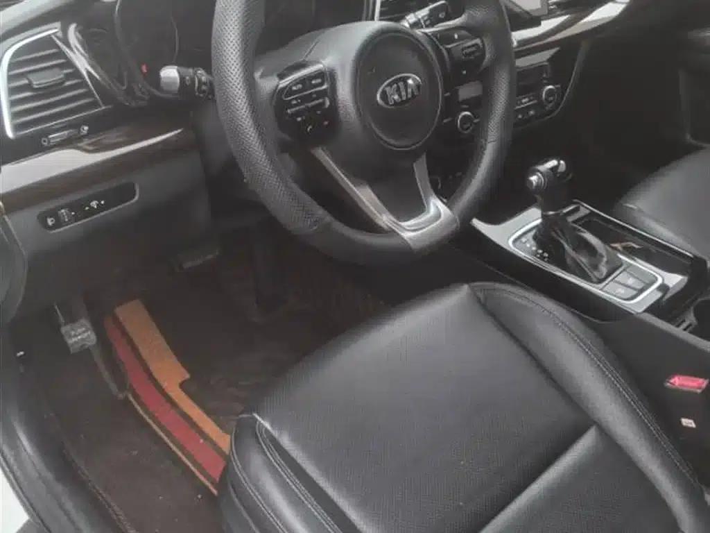 Kia K4 2015 1.8L Automatic DLX Special — миниатюра 4