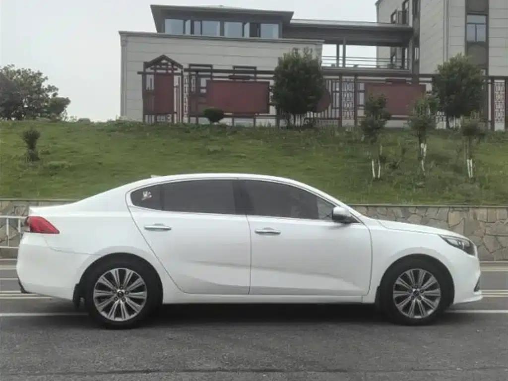 Kia K4 2015 1.8L Automatic DLX Special — миниатюра 6